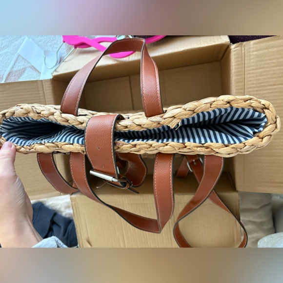 Hand Woven Straw Backpack Tote Bag Striped Liner Faux Leather Straps - Picture 6 of 10
